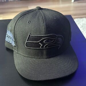 Black Seattle Seahawks Cap new era fitted hat size 7 1/8